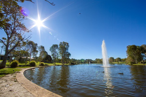 Centenary Lakes Sunny Water feature.jpg