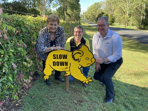 Cr Yvonne Barlow, Cr Darren Grimwade and Mayor Peter Flannery with sign.jpg