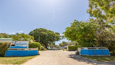 Entrance to the Beachmere Caravan Park