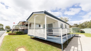Toorbul Caravan Park cabin