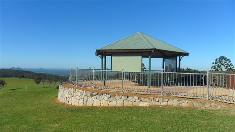 Mt Mee Lookout - Wedding area image 2