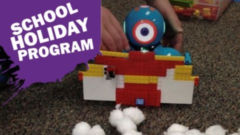 LEGO structure with robot
