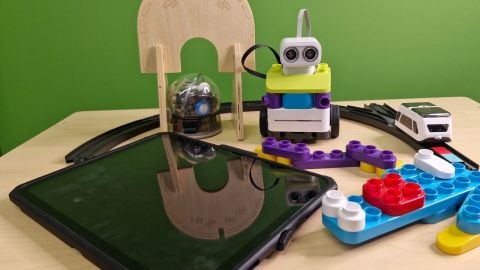 LEGO and robot construction components