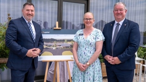 Minister for the Environment and Tourism Andrew Powell, Mayor Peter Flannery and Moreton Bay Wildlife Hospital Foundation Director Christine West