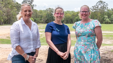 Cr Tonks with Ngaire Striling and Christine West from Moreton Bay Wildlife Hospital Foundation on the site at Dakabin